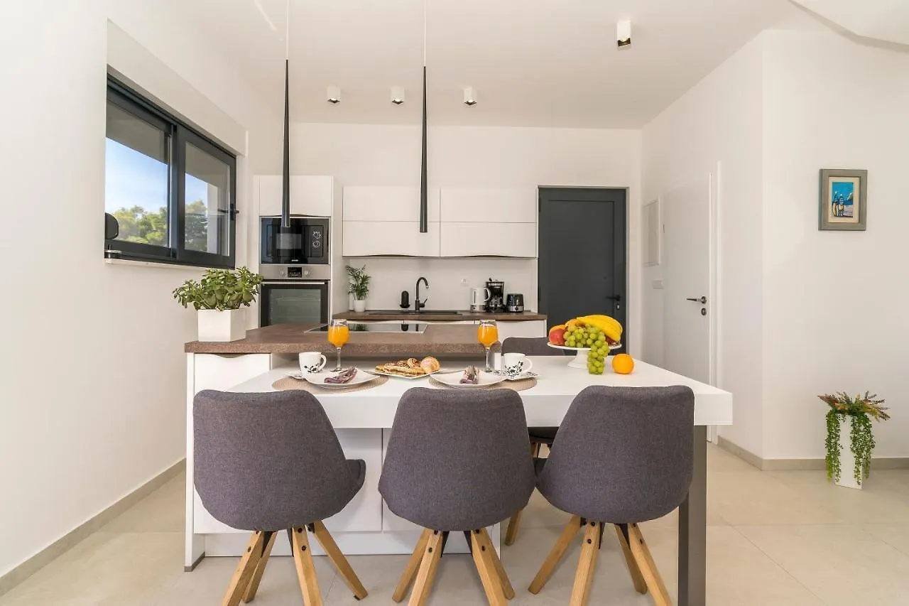 Villa Holiday Home Meri Trogir